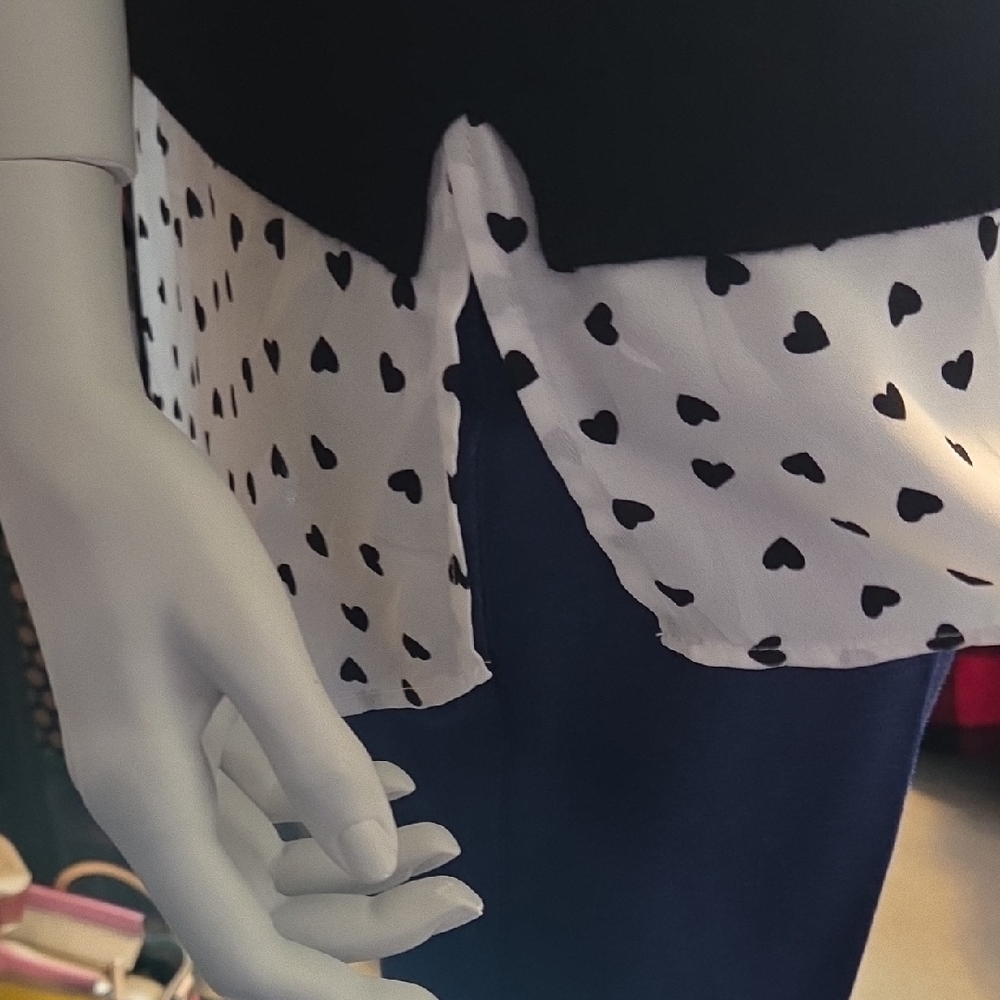 Adrianna Papell Black and White Heart Polka Dot Top w Button Back Collar - Picture 3 of 9